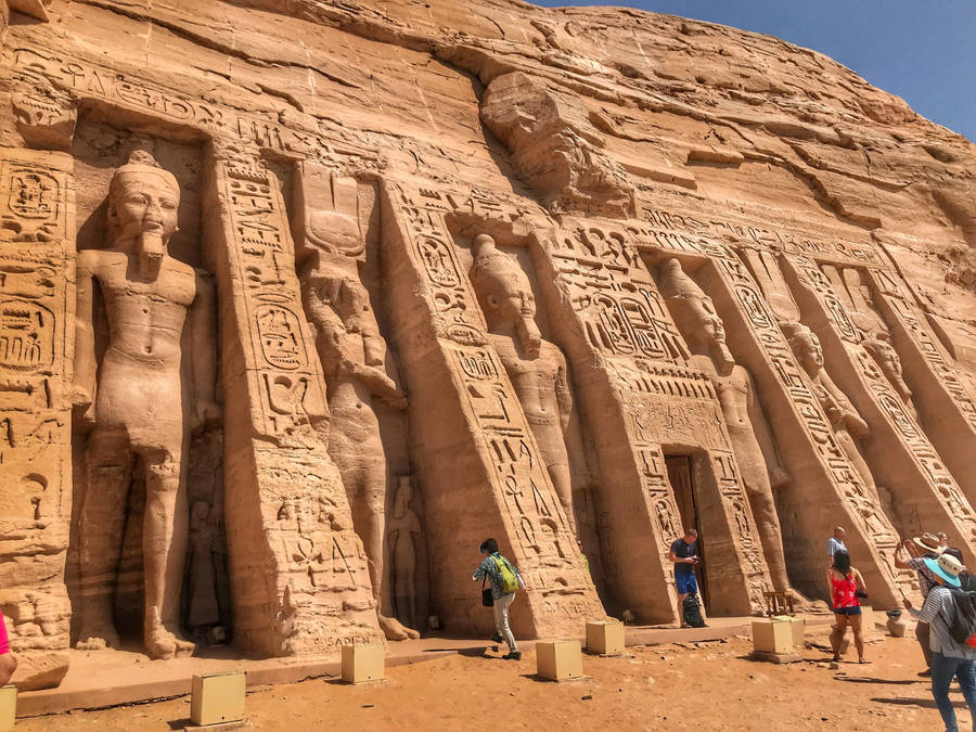 Mortuary Temple Of Ramses Ii In Abu Simbel Wallpaper
