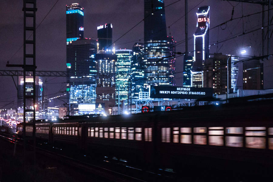 Moscow Russia Urban Train Aesthetic Wallpaper