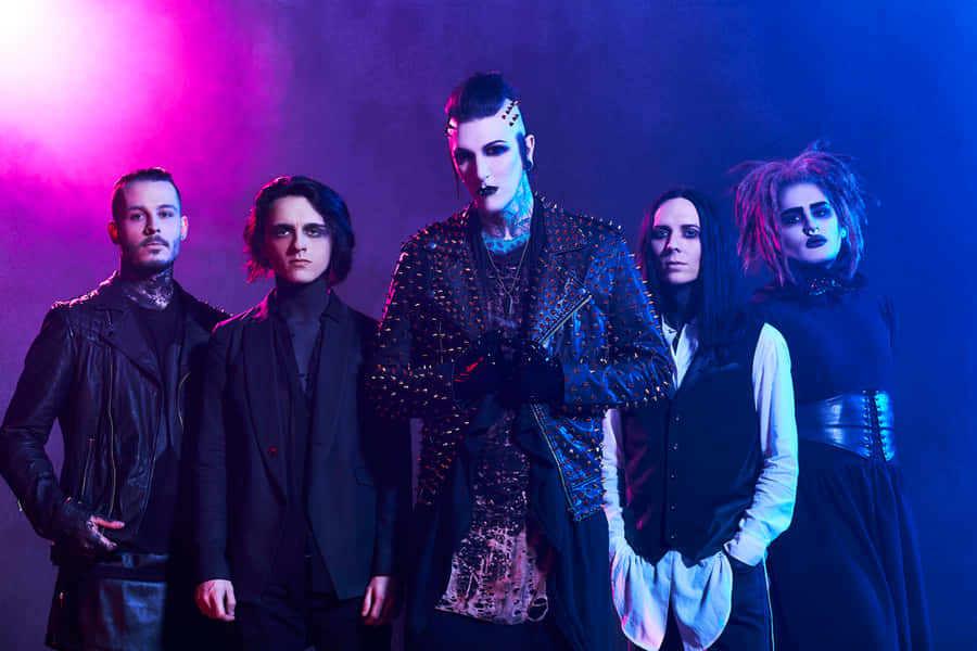 Motionlessin White Band Portrait Wallpaper