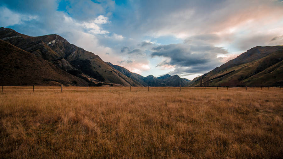 Mountainside Dry Field Hd Landscape Desktop Wallpaper