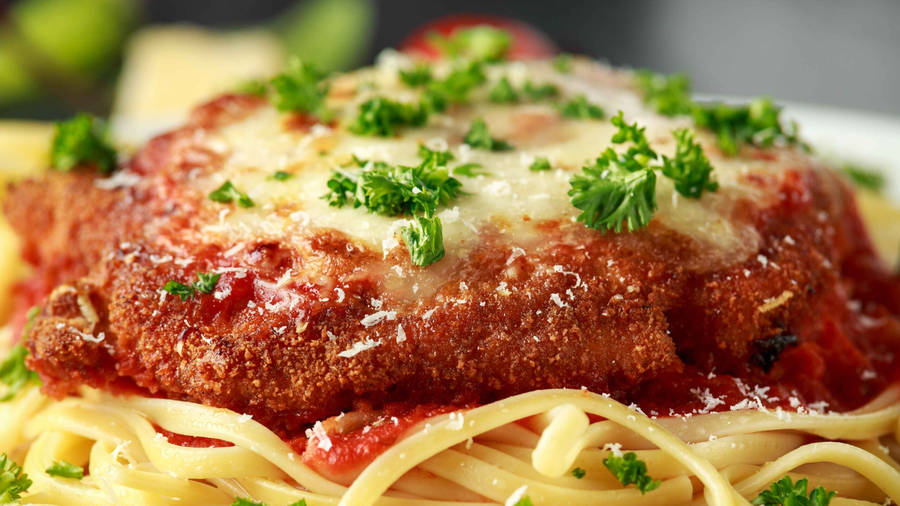 Mozzarella Cheese Veal Parmigiana Linguine Pasta Wallpaper