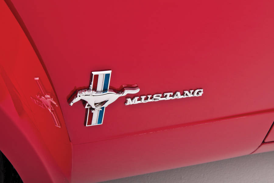 Mustang Hd Zoomed-in Logo Wallpaper