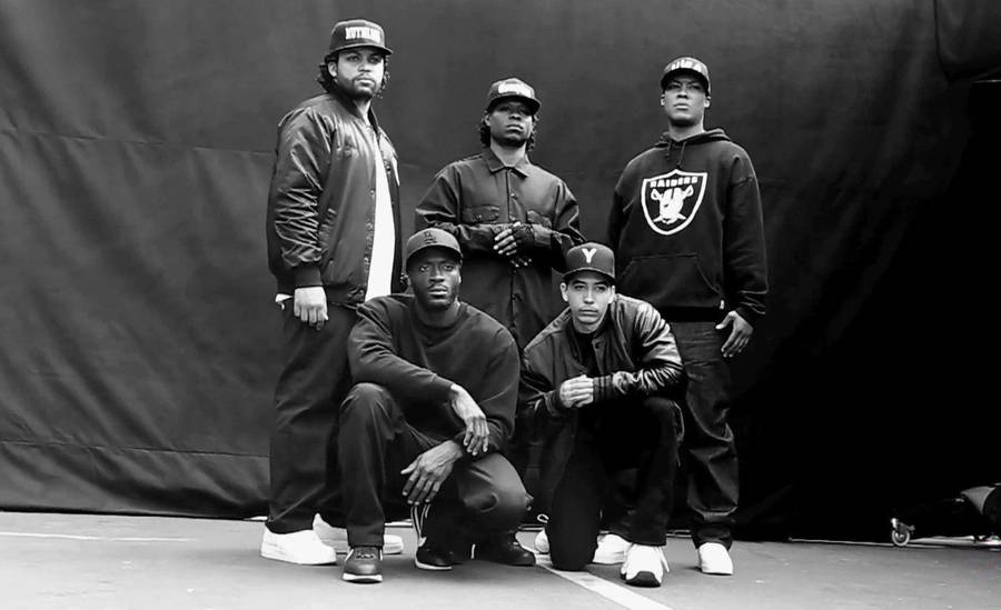 N.w.a. Straight Outta Compton Behind The Scene Wallpaper