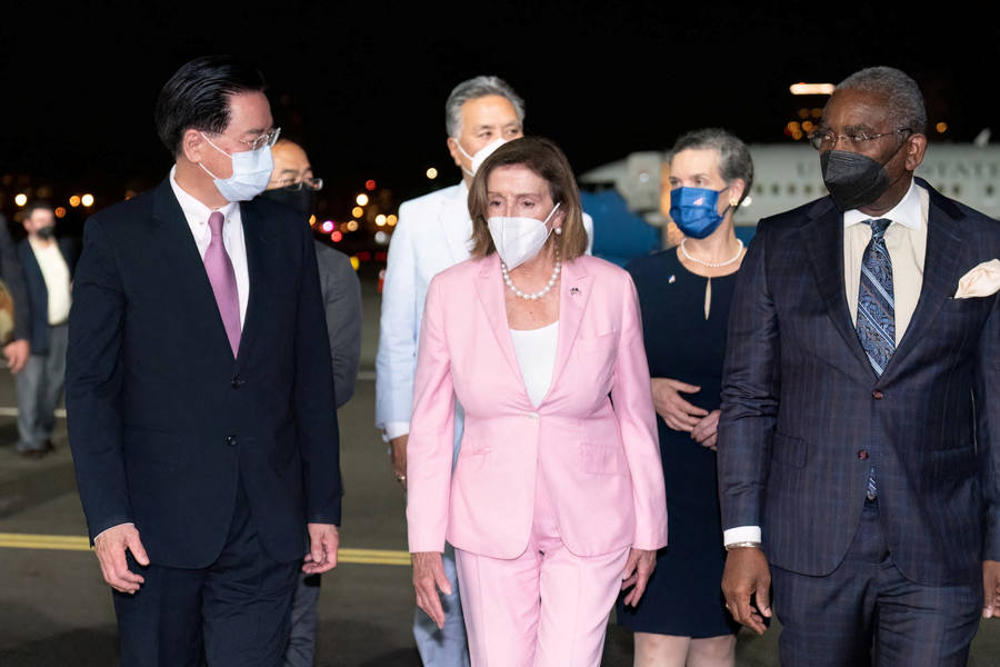 Nancy Pelosi In A Pink Pantsuit Wallpaper