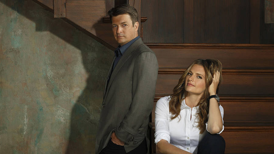 Nathan Fillion Stana Katic Stairs Wallpaper