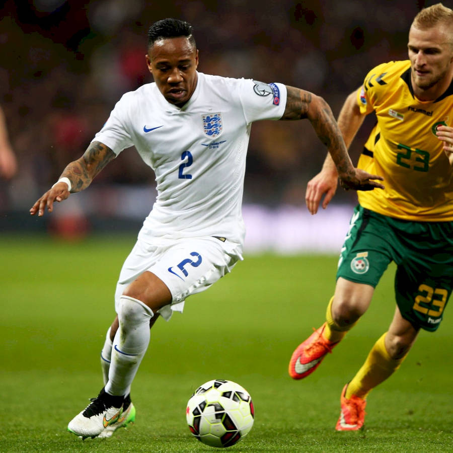 Nathaniel Clyne White Football Jersey Wallpaper