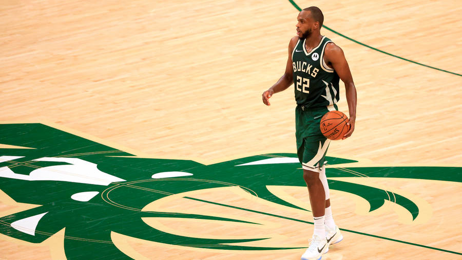 Nba Player Khris Middleton Wallpaper