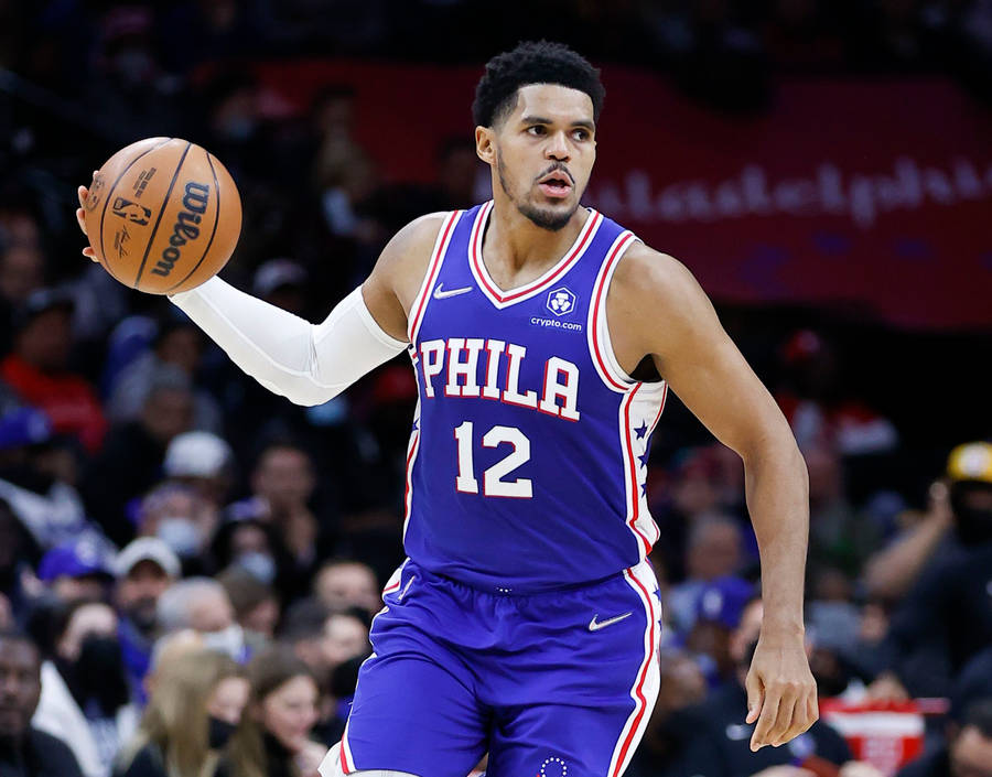 Nba Player Tobias Harris Sixers Philadelphia 76ers Wallpaper