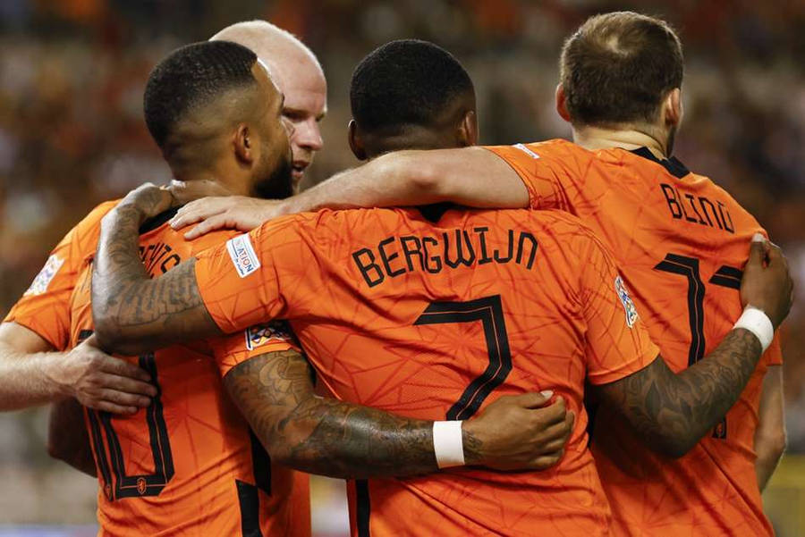 Netherlands National Football Team Big Fight Wallpaper