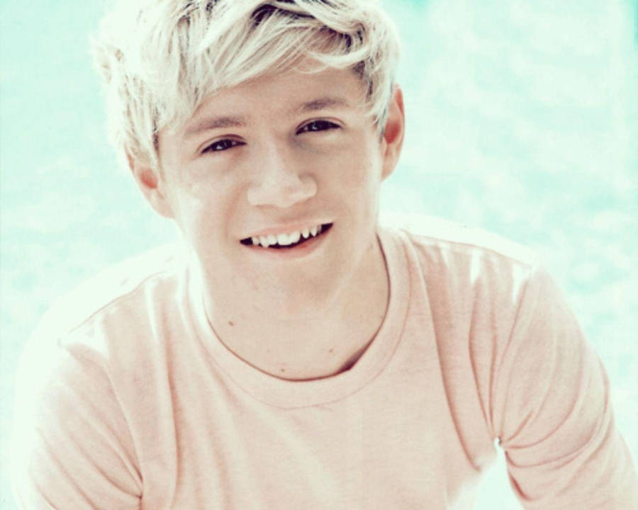 Niall Horan Crooked Teeth Wallpaper