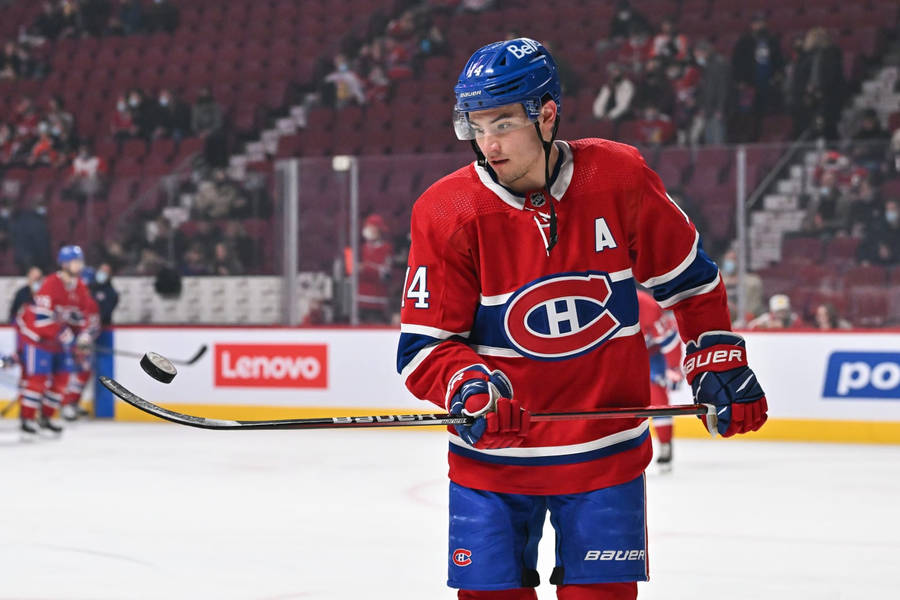 Nick Suzuki Montreal Canadiens Vs St. Louis Blues Wallpaper