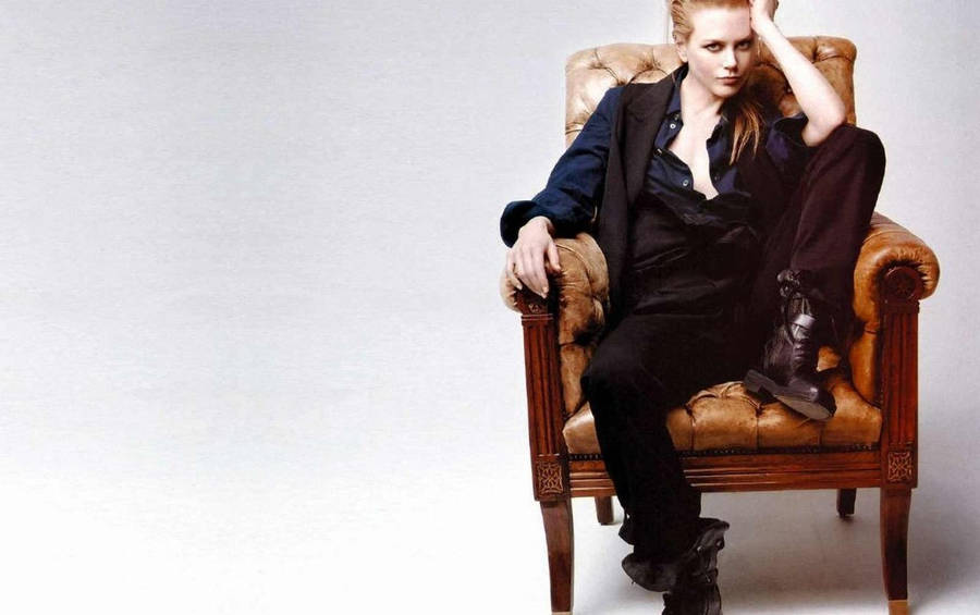 Nicole Kidman Boyish Look Wallpaper