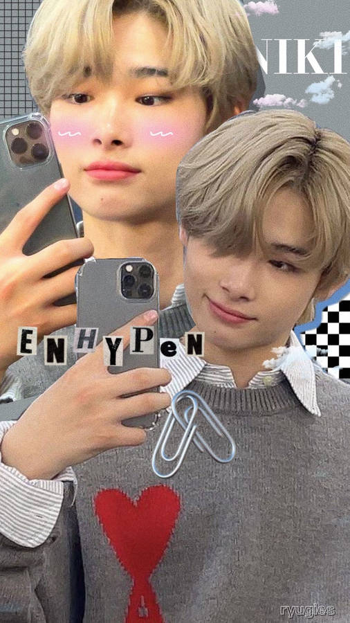 Niki Mirror Selfie Enhypen Aesthetic Wallpaper