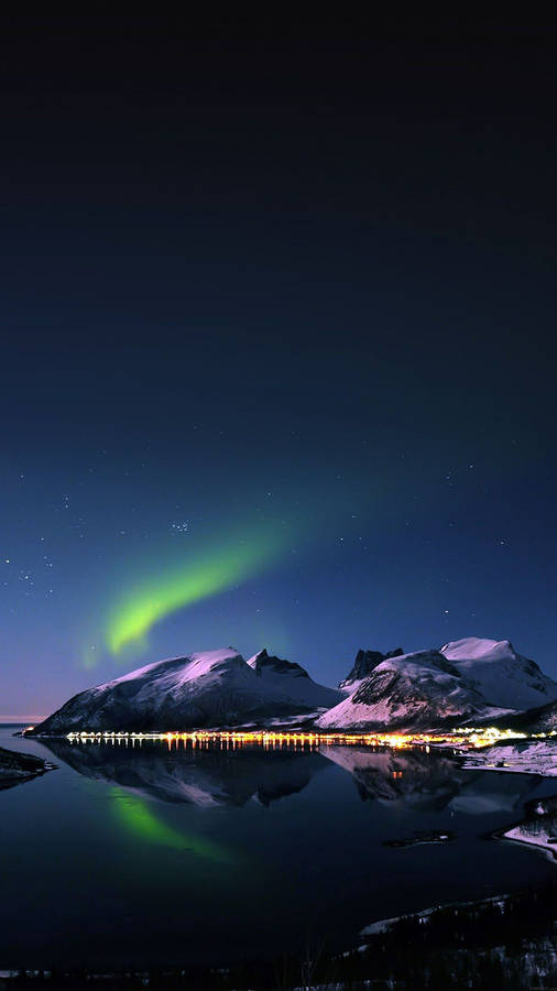 Northern Lights Scenery Wallpaper