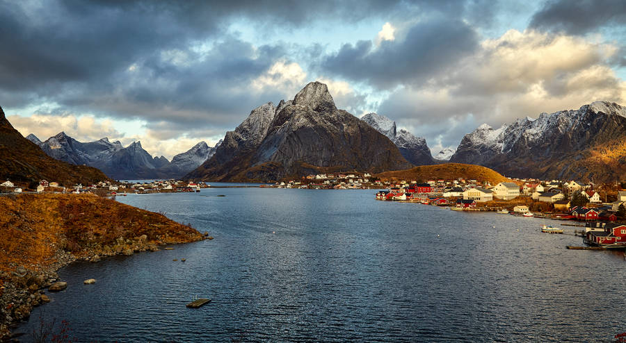 Norway Scenic Mountains Of Reine Wallpaper