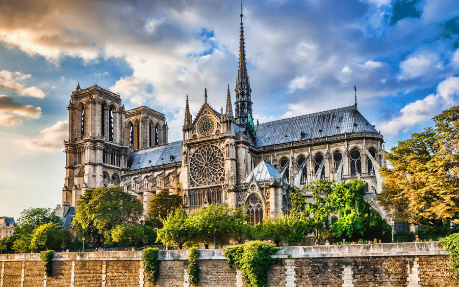 Notre-dame De Paris Church Wallpaper