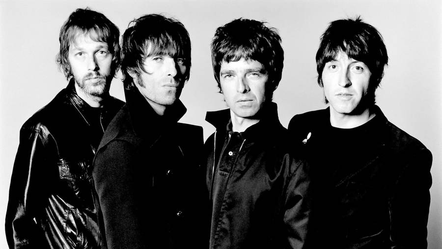 Oasis Four Members Wallpaper