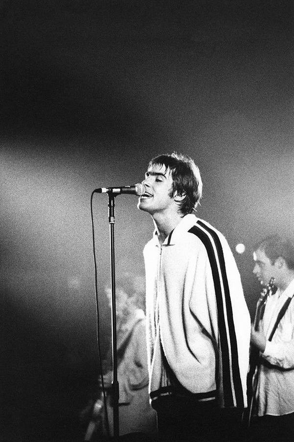 Oasis Lead Vocalist Wallpaper