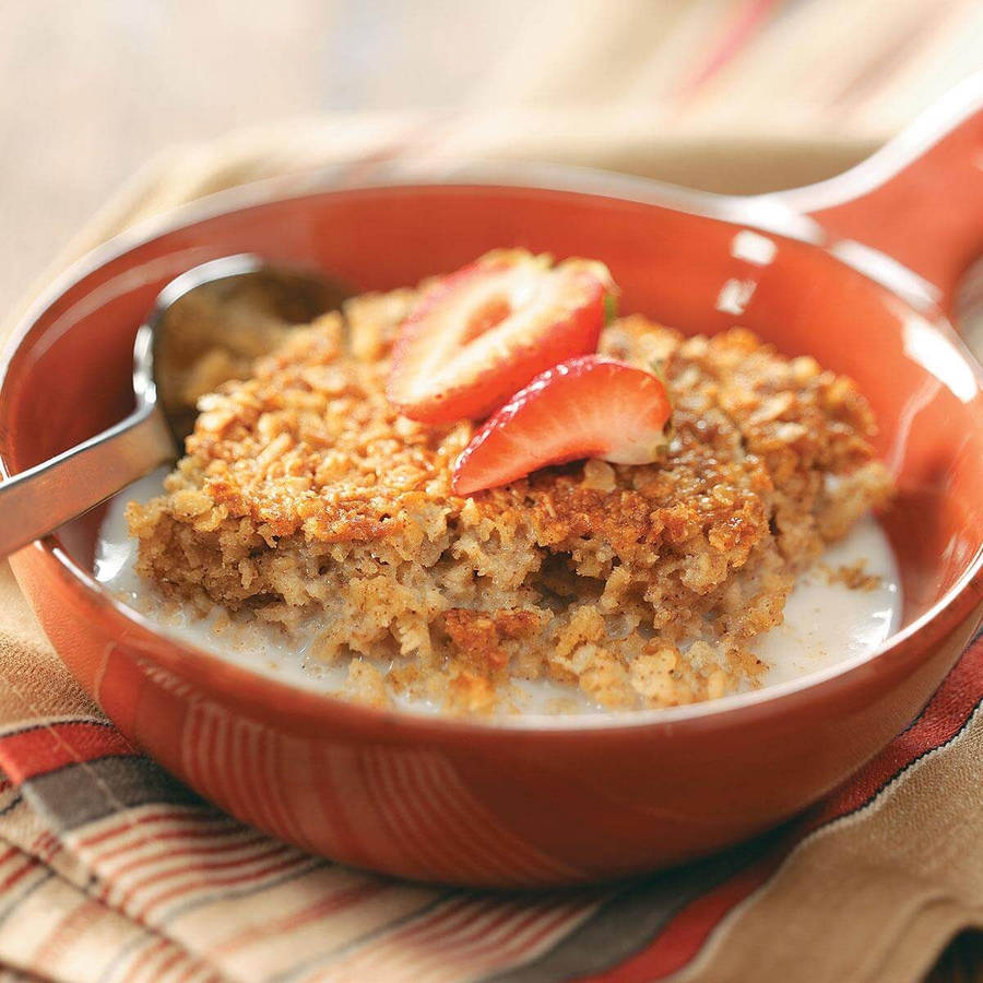 Oatmeal With Sliced Strawberries And Milk Wallpaper