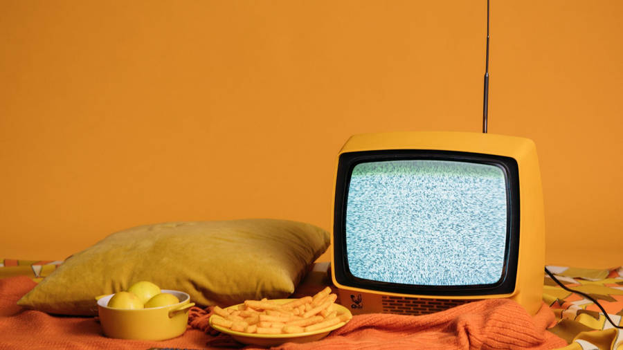 Old Analogue Tv Appliance Wallpaper