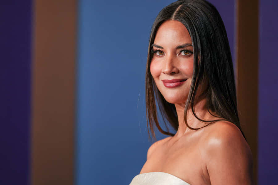 Olivia Munn Elegant Portraitat Event Wallpaper