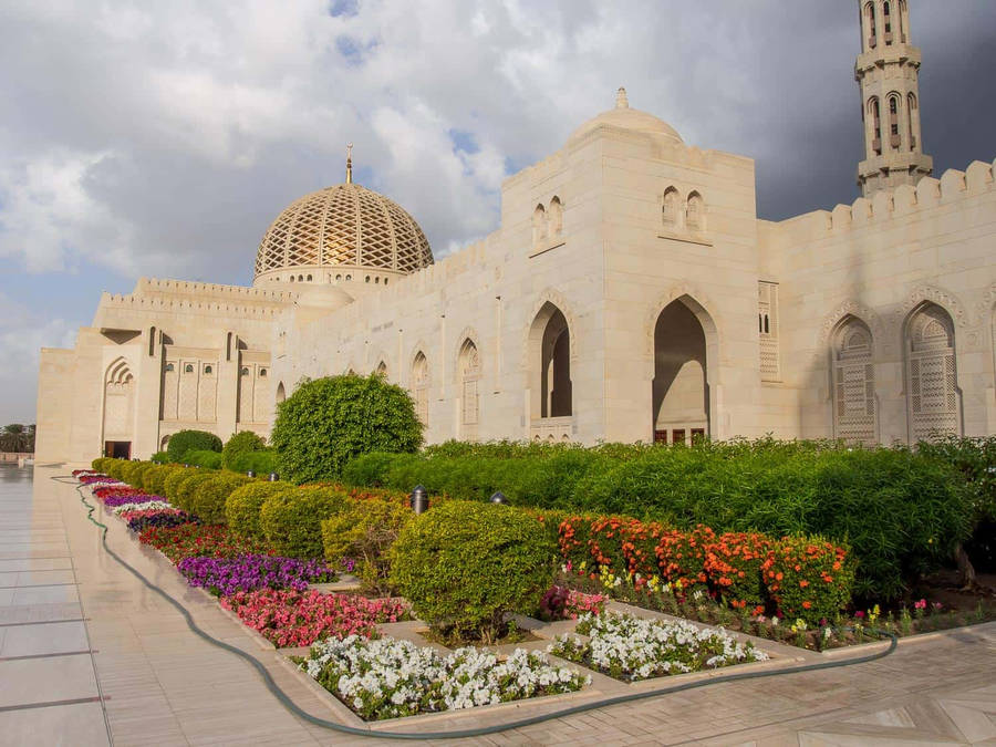 Oman Mosque Exterior Wallpaper