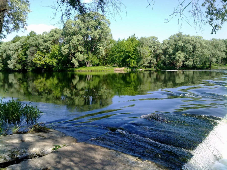 Outdoor River And Weir Wallpaper