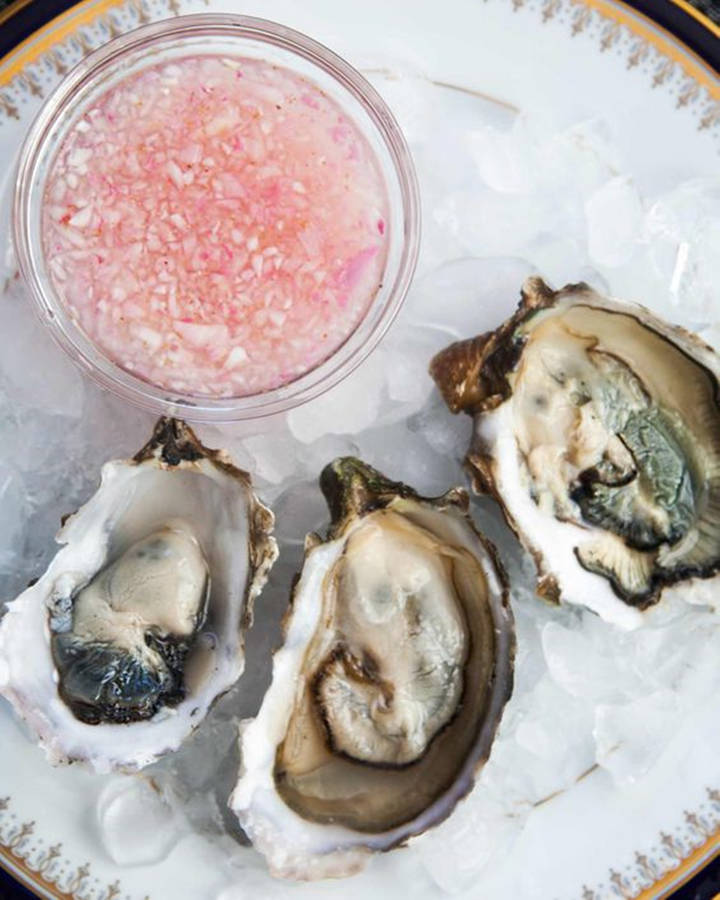 Oyster On Ice Mignonette Sauce Wallpaper