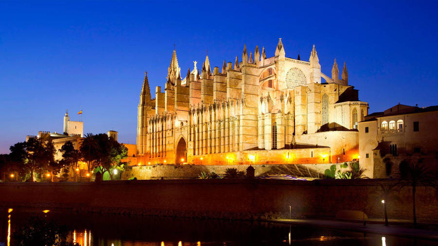 Palma Cathedral Church Wallpaper