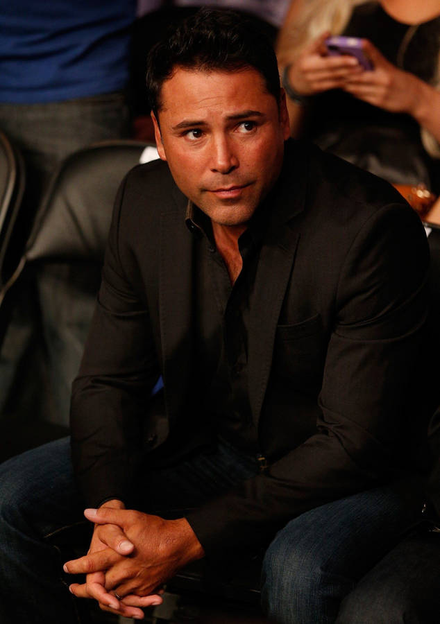 Paparazzi Photo Of Oscar De La Hoya Wallpaper