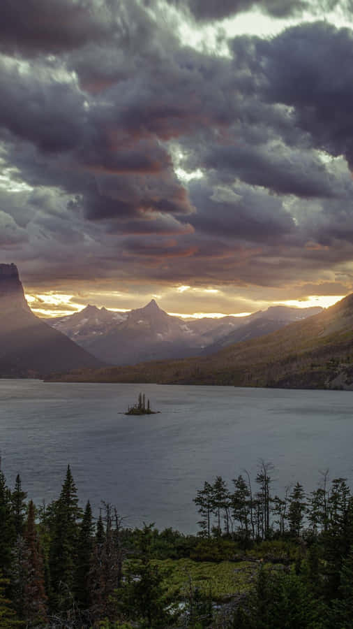 Particular Weather At Glacier National Park Wallpaper