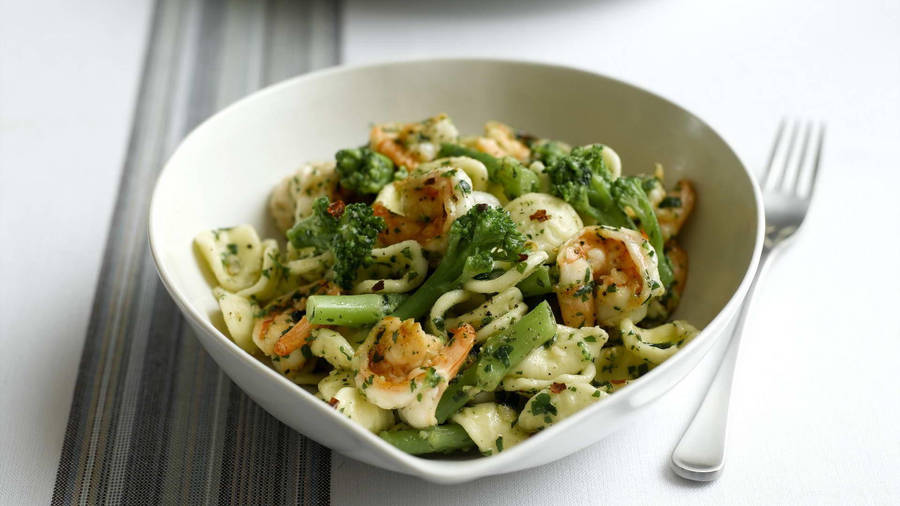 Pasta With Broccoli Wallpaper