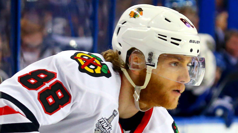 Patrick Kane White Chicago Blackhawks Focused Wallpaper