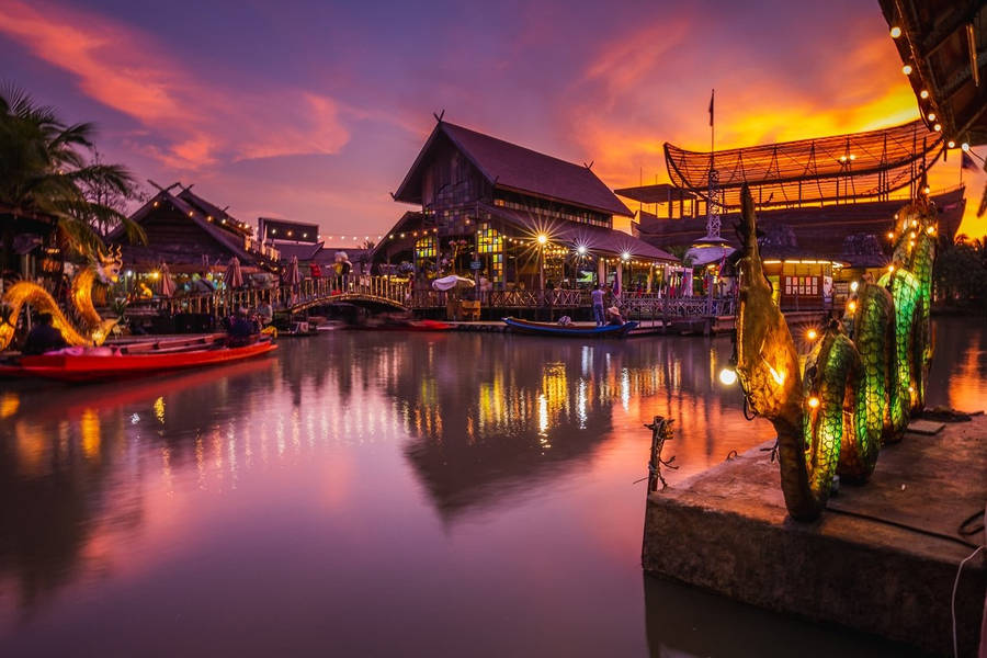 Pattaya Floating Market During Sunset Wallpaper