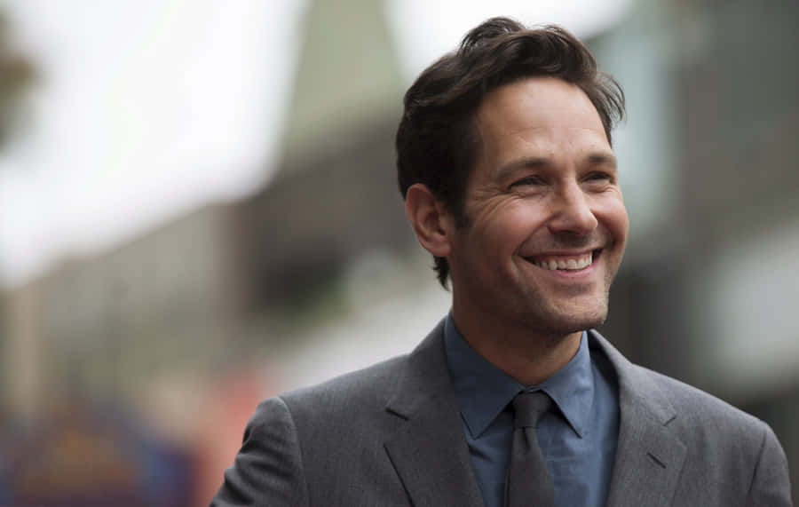 Paul Rudd, Hollywood's Favorite Funny Man Wallpaper