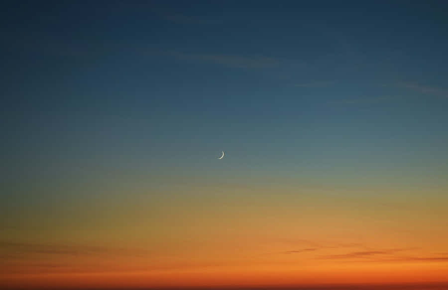 Peaceful Relaxing Crescent Moon Wallpaper