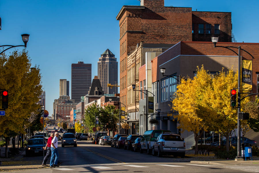 People Walking In Downtown Des Moines Iowa Wallpaper