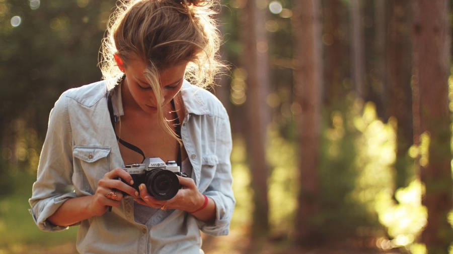 Photographer Looking Down Wallpaper