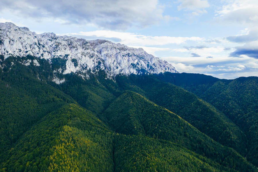 Piatra Craiului Mountain Macbook Wallpaper