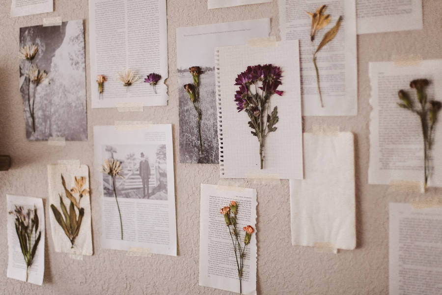 Pinterest-inspired Laptop Workspace With Dried Flowers Decoration Wallpaper