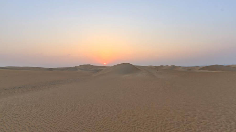 Plain Desert Sun Wallpaper