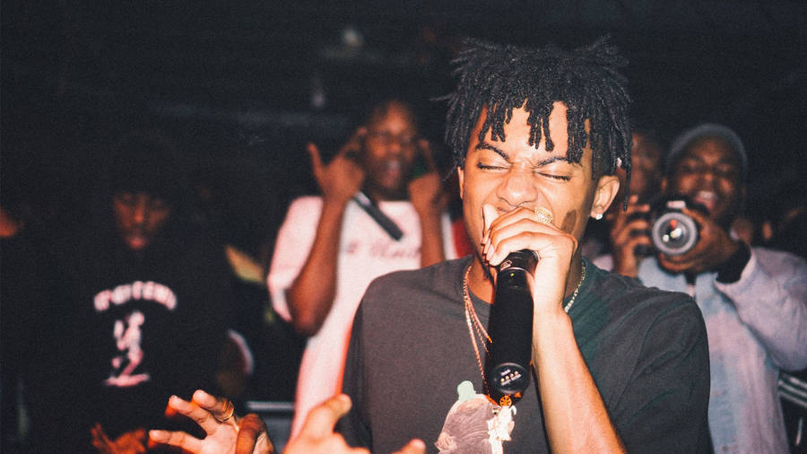 Playboi Carti Rapping Wallpaper