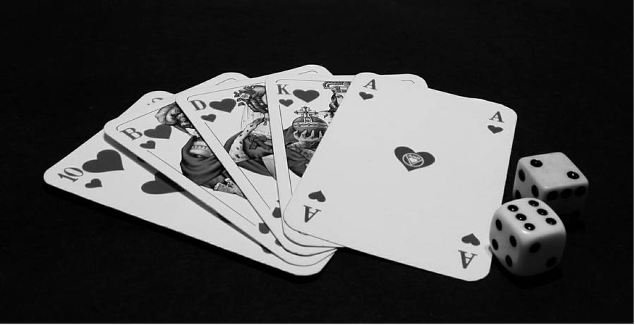 Playing Cards Black White Wallpaper