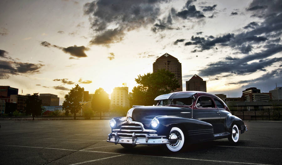 Pontiac Streamliner Sunset Wallpaper