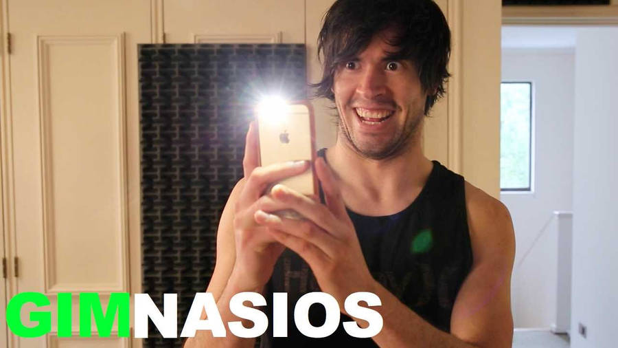 Popular Youtuber Holasoygerman Capturing A Mirror Selfie Wallpaper