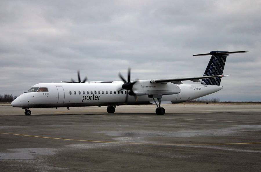 Porter Airlines Bad Weather Wallpaper