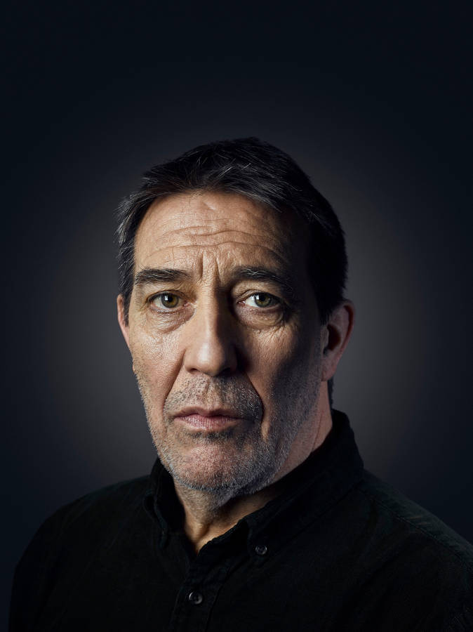 Portrait Headshot Photography Ciarán Hinds Wallpaper