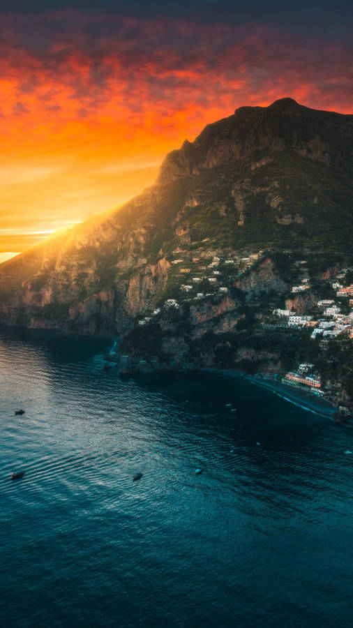 Positano Scenery For Iphone Screen Wallpaper