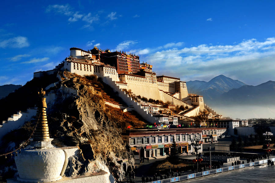 Potala Palace Of China Wallpaper