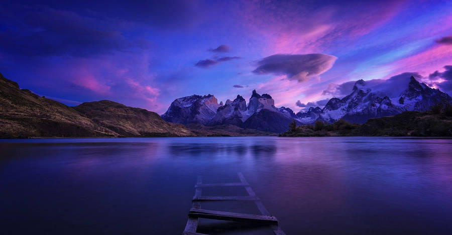 Pretty Outlook Of Purple Sky Wallpaper